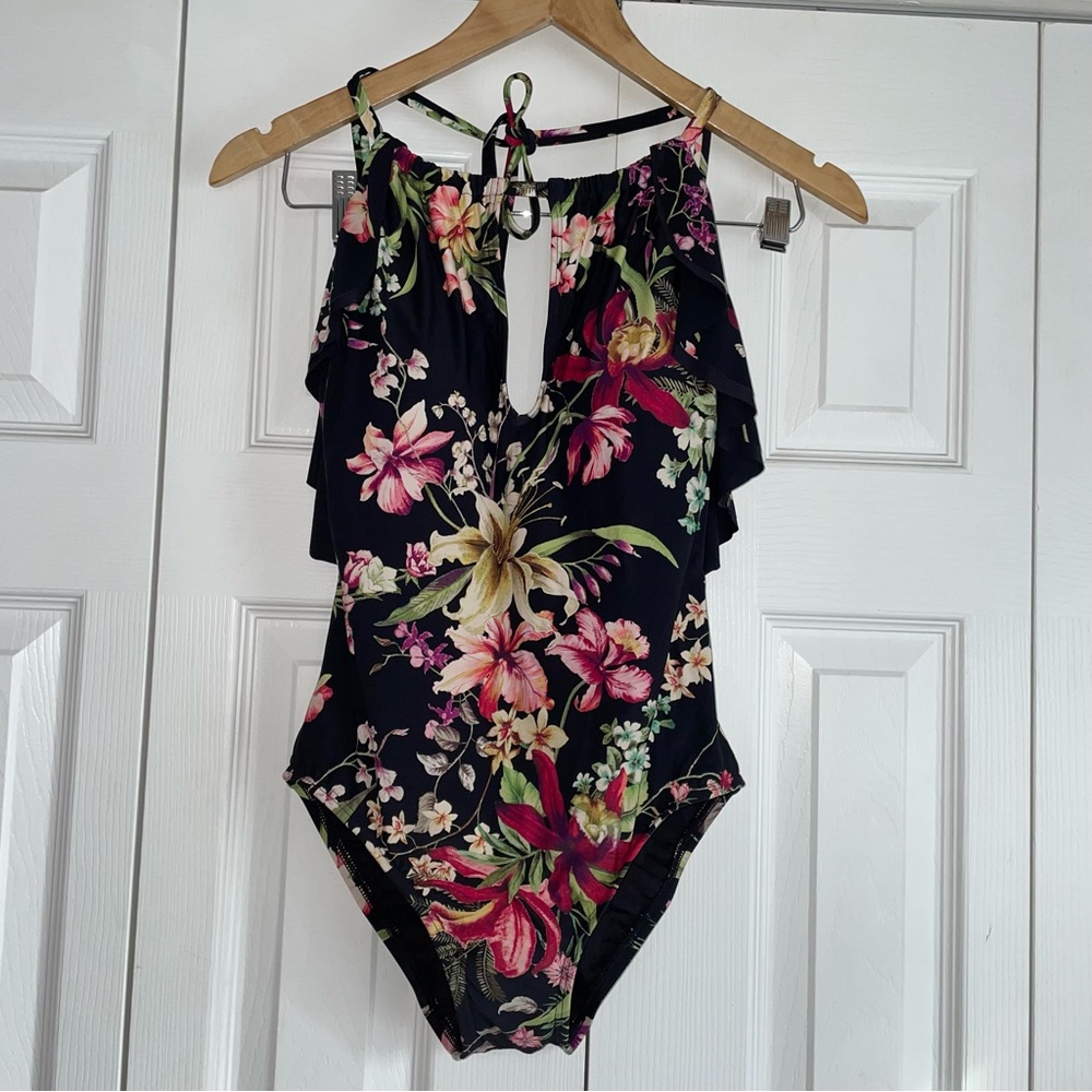 Carmen Marc calvo  floral swimsuit size 8